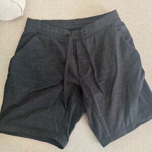 Lululemon T.H.E. Short 11-Inch Linerless, Size Large - Black